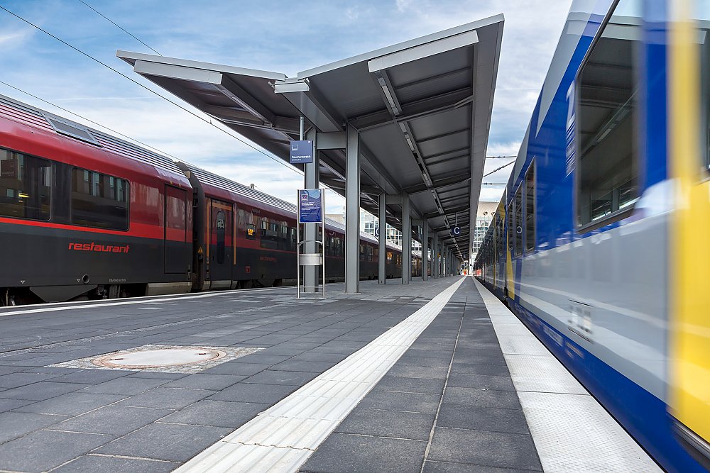 Titelbild Bahnsteig­dächer HBf München