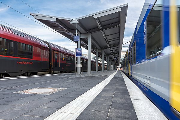 Bahnsteig&shy;dächer HBf München